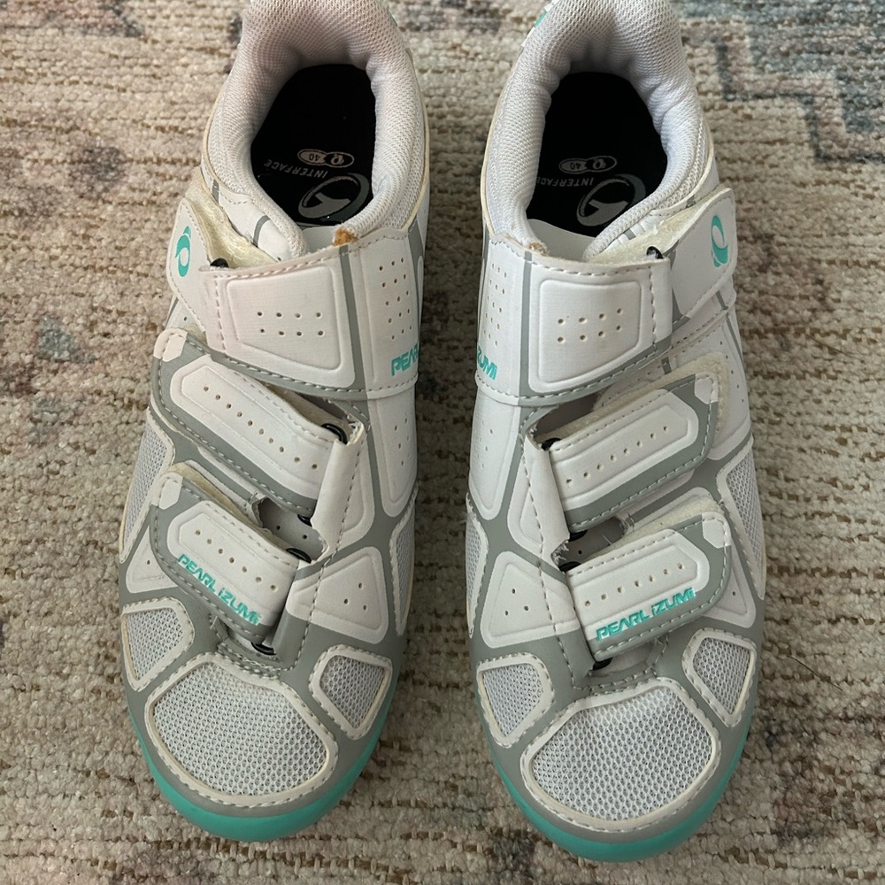 Pearl Izumi Cycling Shoes 40